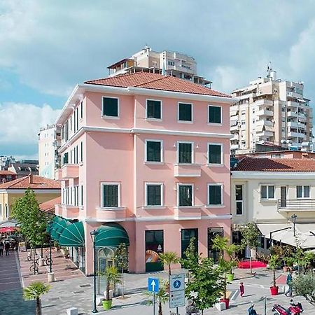 Hotel Boka Tirana Bagian luar foto