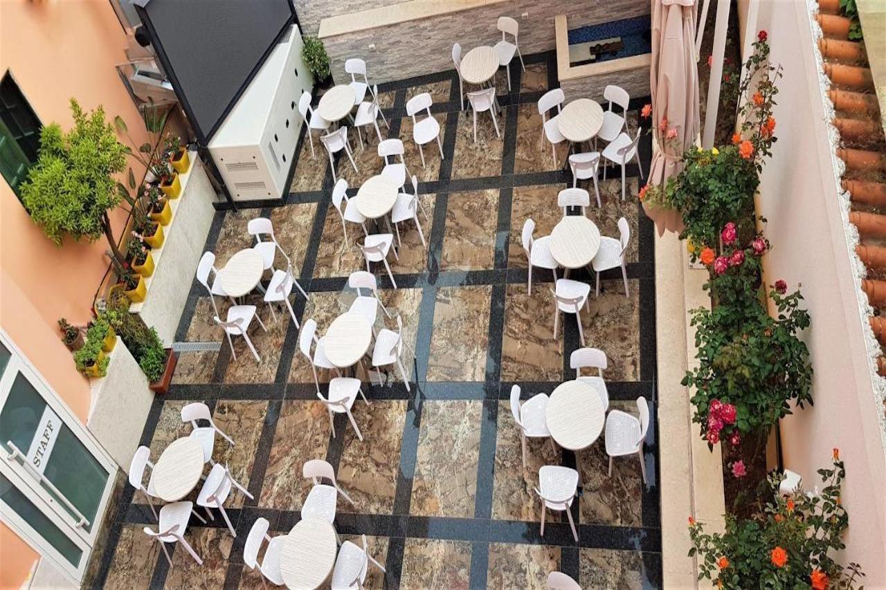 Hotel Boka Tirana Bagian luar foto