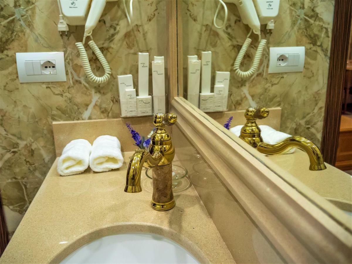 Hotel Boka Tirana Bagian luar foto